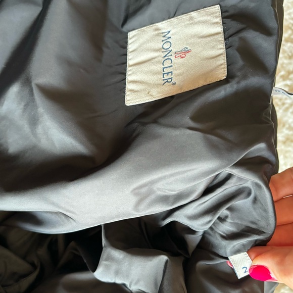 Moncler woman’s down jacket - Picture 7 of 16